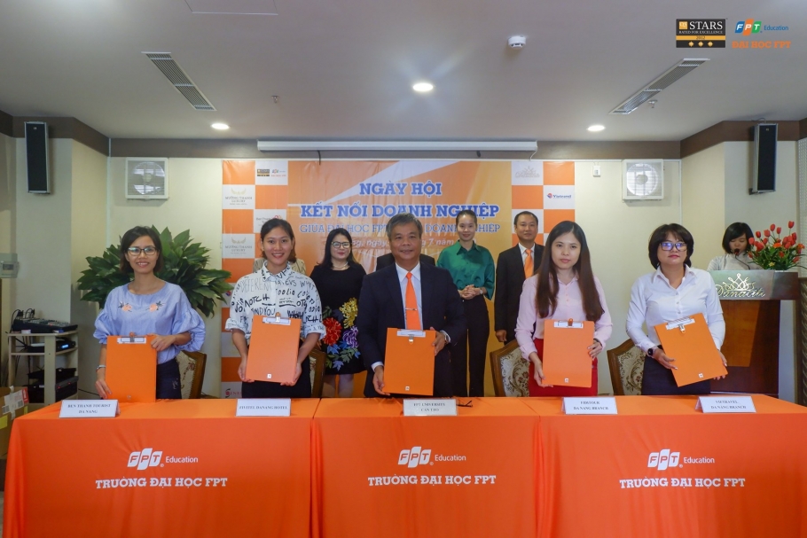 ĐH FPT tổ chức ngày hội kết nối doanh nghiệp, mở ra nhiều cơ hội cho sinh viên ngành Quản trị khách sạn, du lịch lữ hành