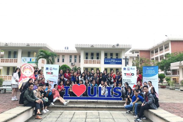 Trường Đại học Ngoại ngữ đăng cai cuộc thi viết chính tả tiếng Nga (TEST TRuD) 2020 tại Hà Nội