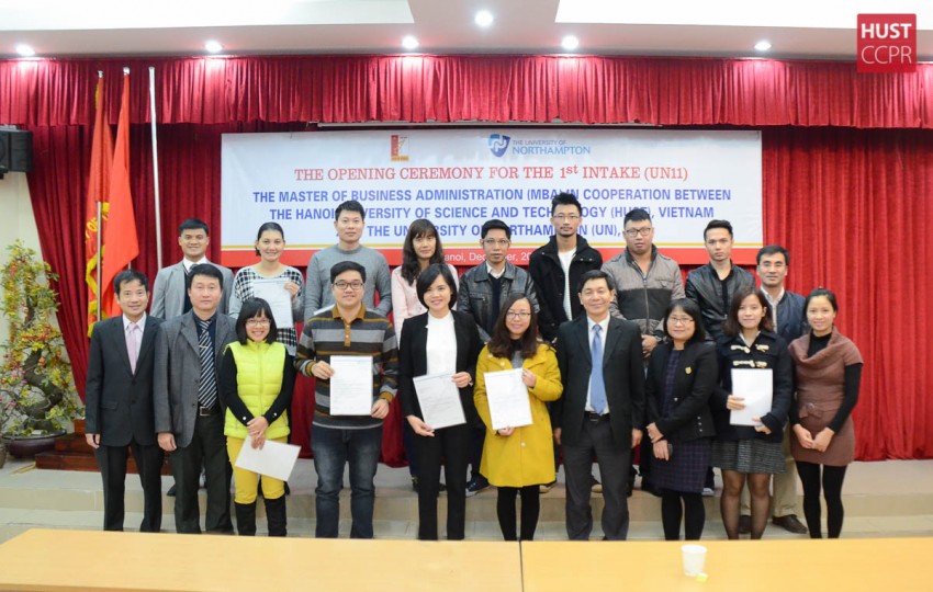 Khai giảng khóa 1 Chương trình Thạc sỹ QTKD hợp tác với Trường ĐH Northampton, Vương Quốc Anh