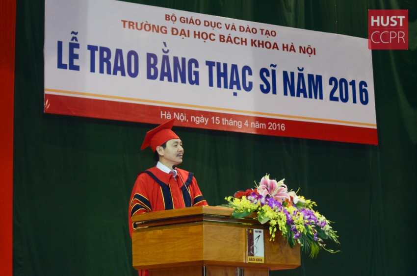 577 tân thạc sỹ nhận bằng tốt nghiệp