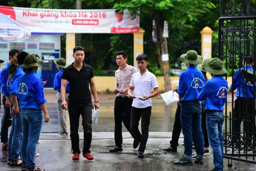 Thí sinh bước vào ngày thi cuối cùng kỳ thi THPT quốc gia 2016