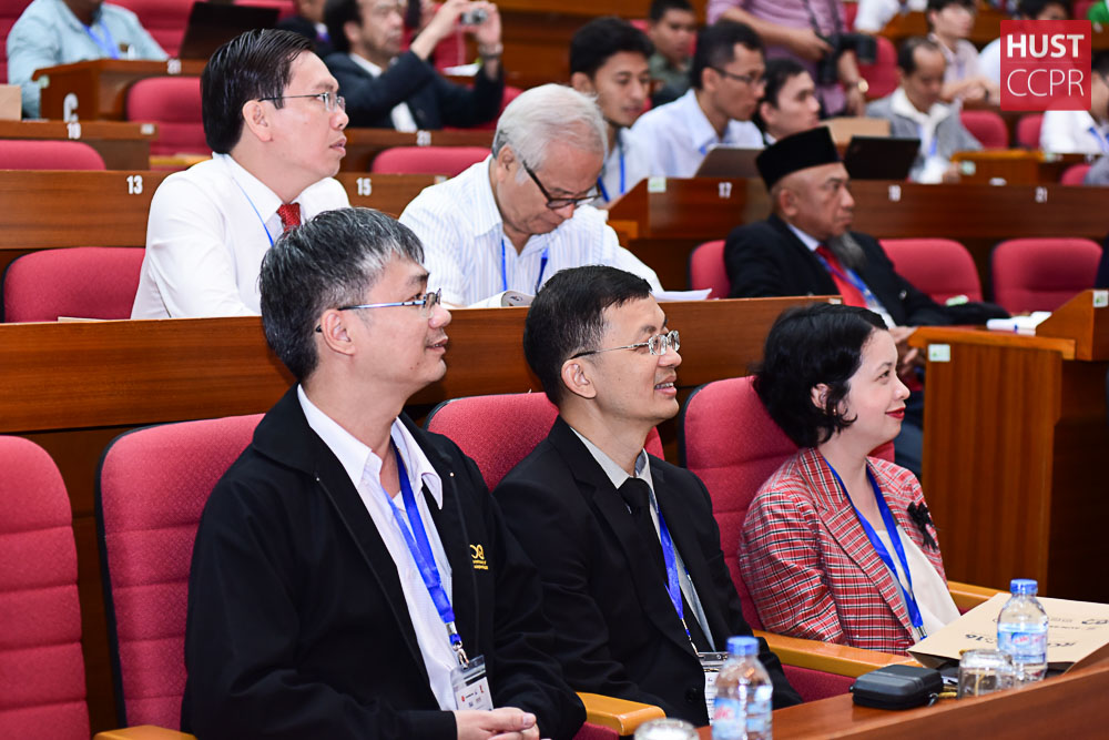 Các nhà khoa học hàng đầu khu vực tham dự Hội nghị Kỹ thuật Điện – Điện tử (RCEEE 2016)