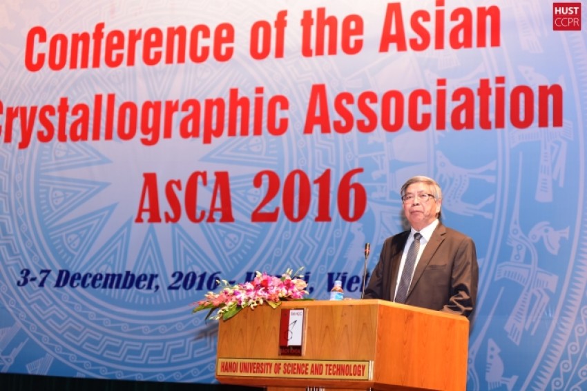 Gần 500 nhà khoa học quốc tế bàn về nghiên cứu tinh thể học