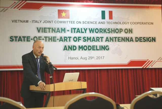 Hội thảo khoa học quốc tế về “Những tiến bộ trong mô hình hóa và thiết kế ăng-ten thông minh”