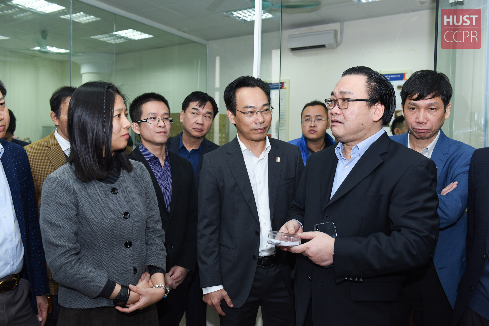 Bí thư Thành ủy Hà Nội Hoàng Trung Hải thăm và làm việc tại Trường ĐHBK Hà Nội