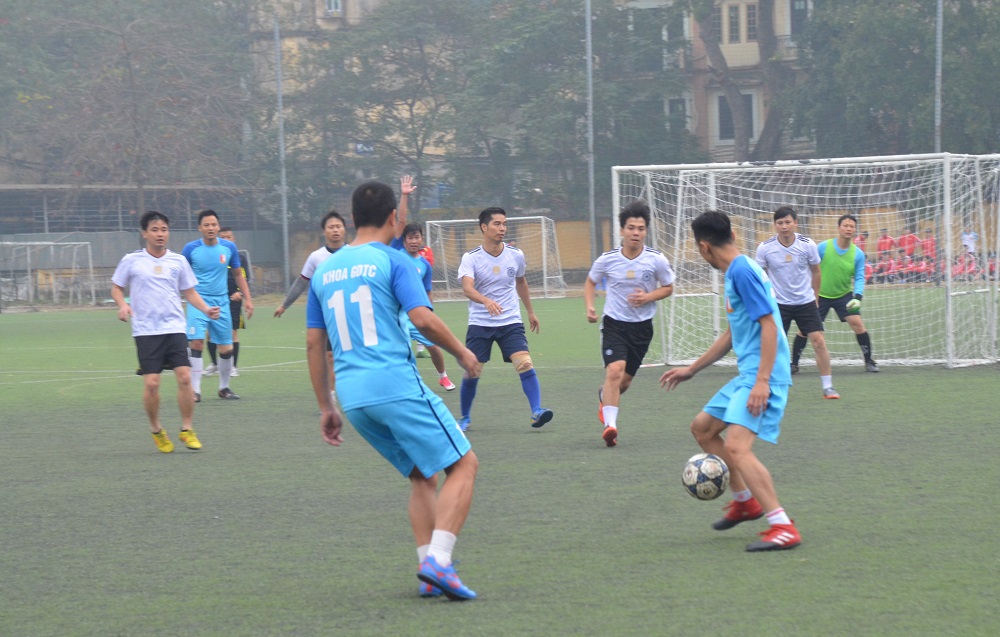 Liên Phòng Ban bảo vệ thành công cúp vô địch Giải bóng đá cán bộ trẻ Trường ĐHBK Hà Nội năm 2017