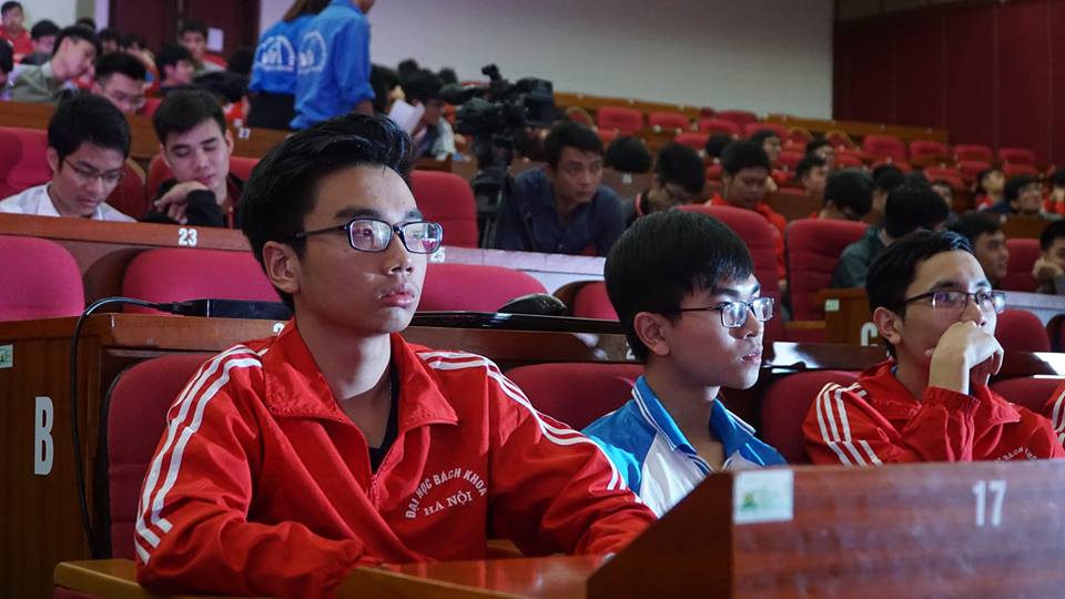 AICS Drift Racer và ICT Racing 01 đại diện Trường ĐHBK Hà Nội vào vòng bán kết Cuộc đua số 2018