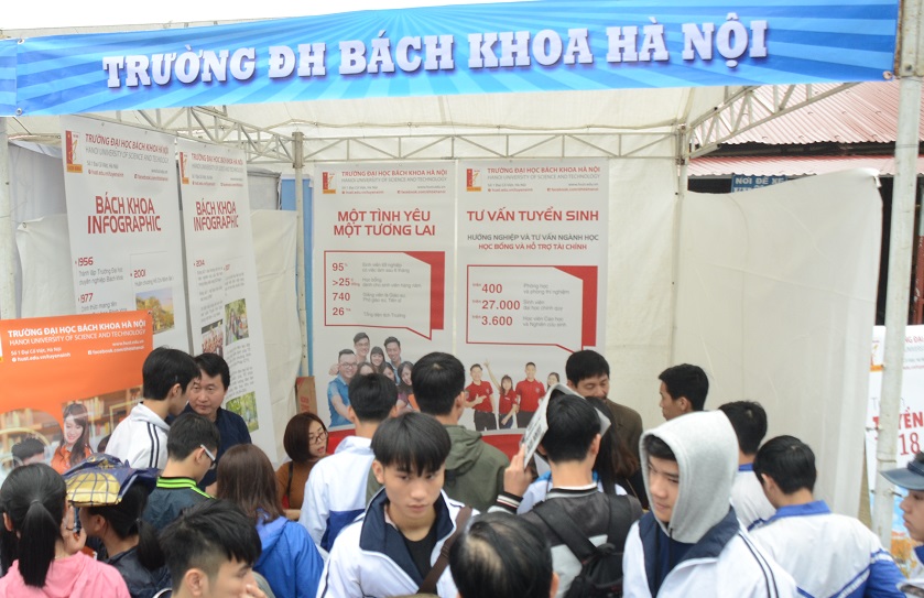 Trường ĐHBK Hà Nội khởi động tư vấn, tuyển sinh 2018 tại Thanh Hóa, Nghệ An