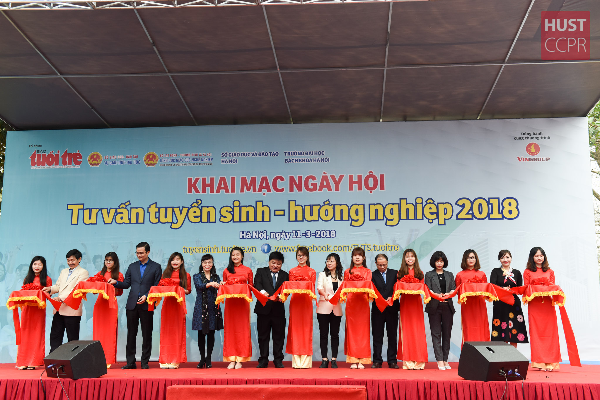 Sôi nổi Ngày hội tư vấn tuyển sinh - hướng nghiệp năm 2018