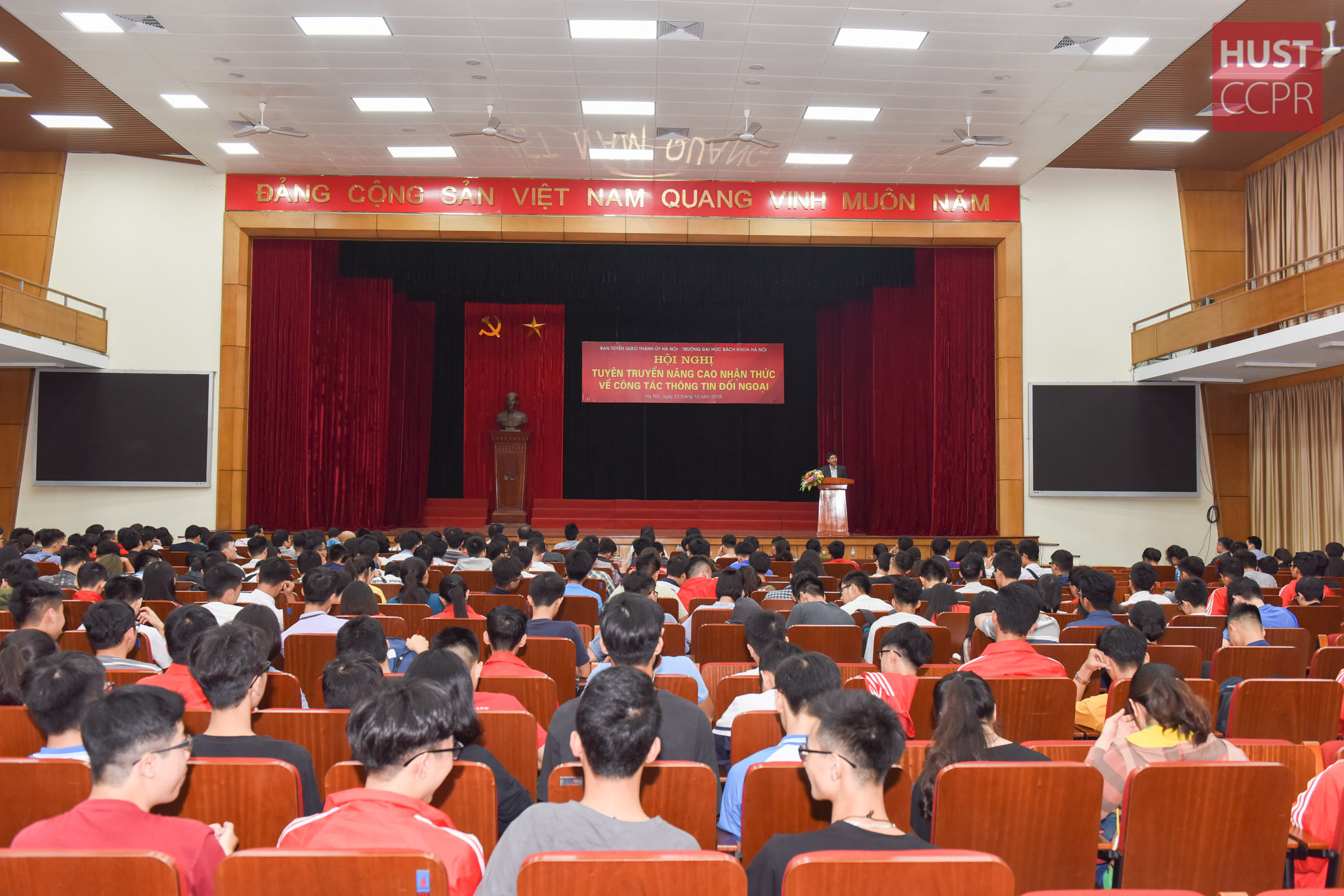 Sinh viên Bách khoa học tập nâng cao nhận thức về công tác thông tin đối ngoại