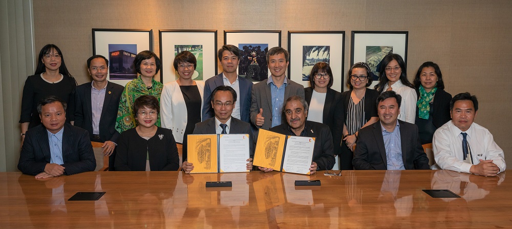 ĐHBK Hà Nội phát triển hợp tác đào tạo và nghiên cứu với Đại học California San Diego