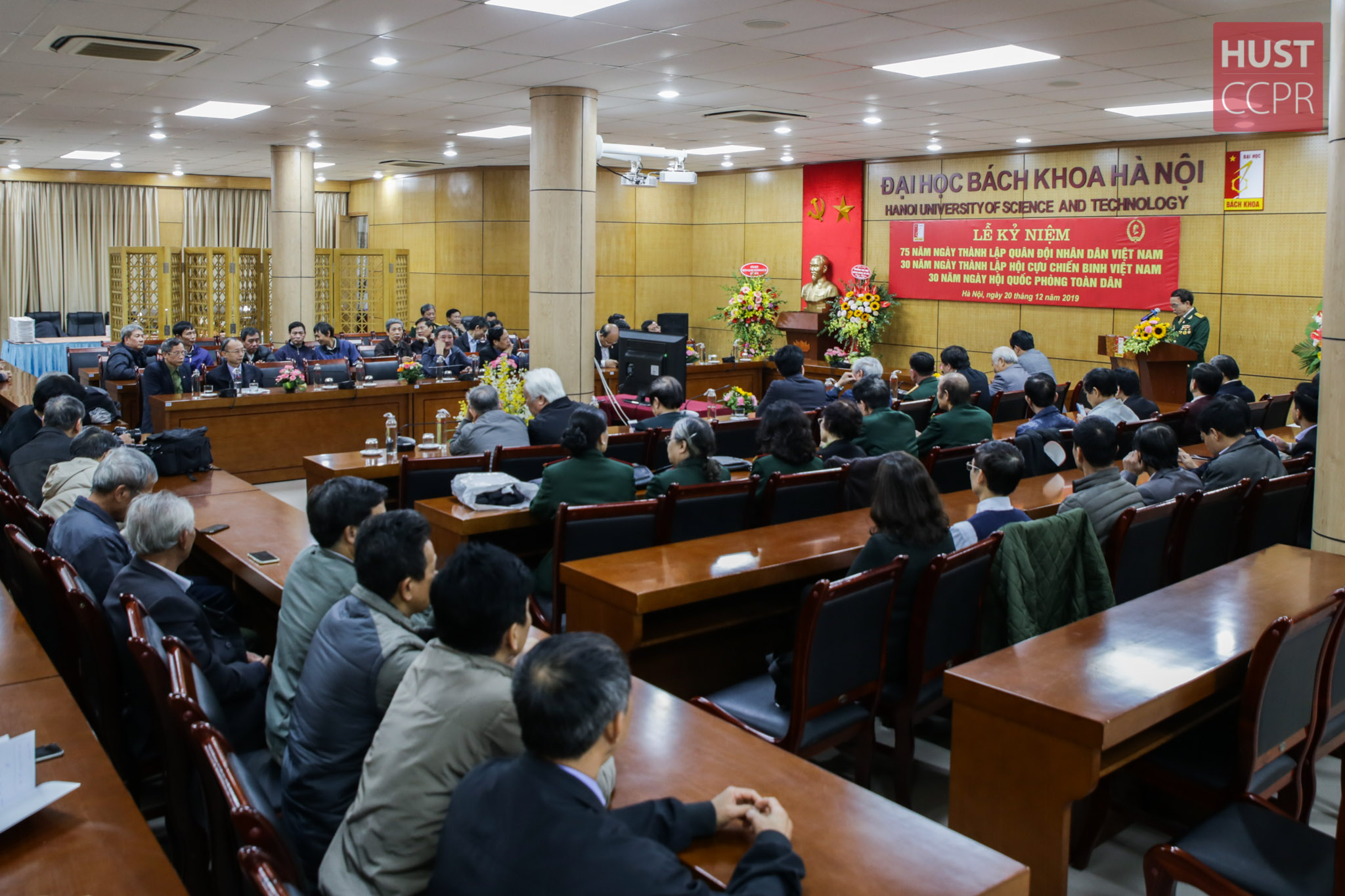 Tri ân những thầy giáo, sinh viên một thời quân hàm xanh ĐH Bách khoa Hà Nội