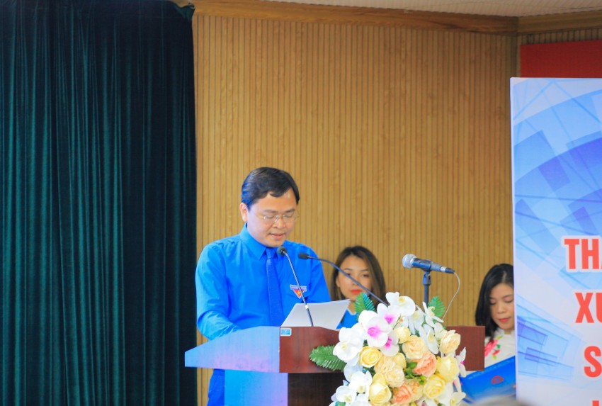 Người Bách khoa Hà Nội được vinh danh "Quả Cầu Vàng" và "Nữ sinh viên tiêu biểu" năm 2019