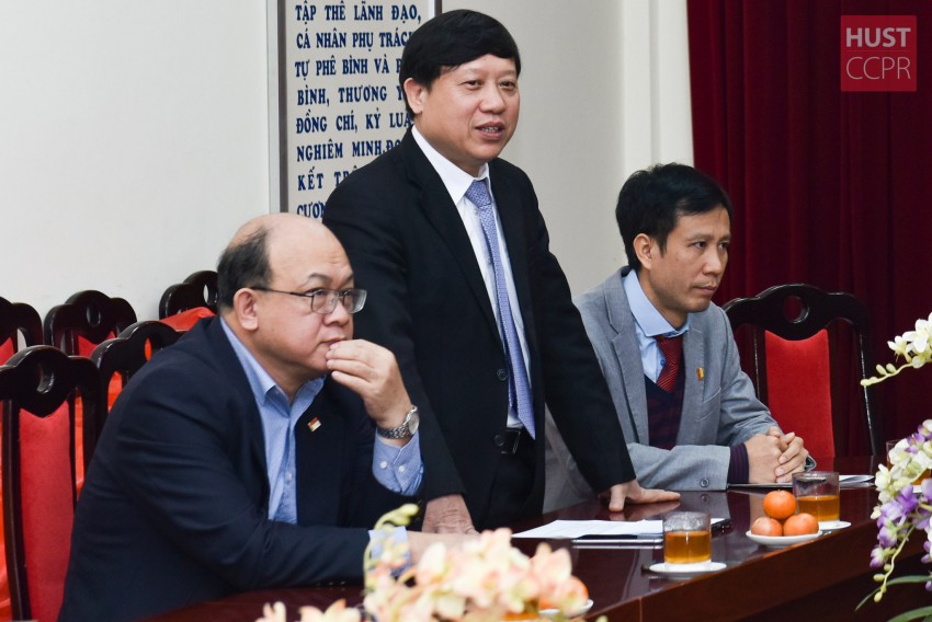 Bách khoa Hà Nội gặp mặt cán bộ viên chức nghỉ chế độ năm 2020