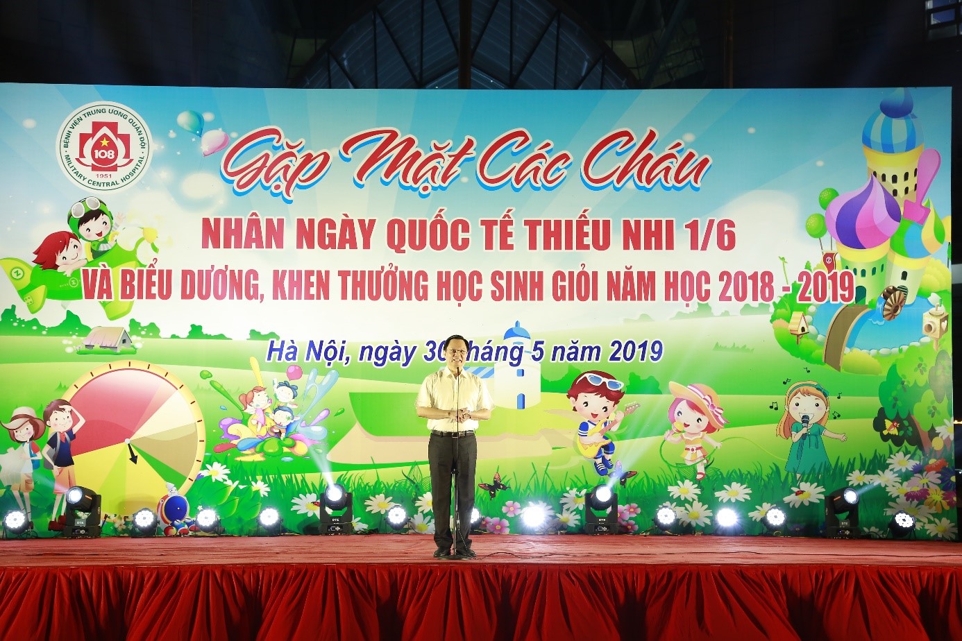 Ấn tượng chương trình: Gặp mặt các cháu nhân ngày quốc tế thiếu nhi 1/6 và biểu dương khen thưởng học sinh giỏi năm học 2018 - 2019