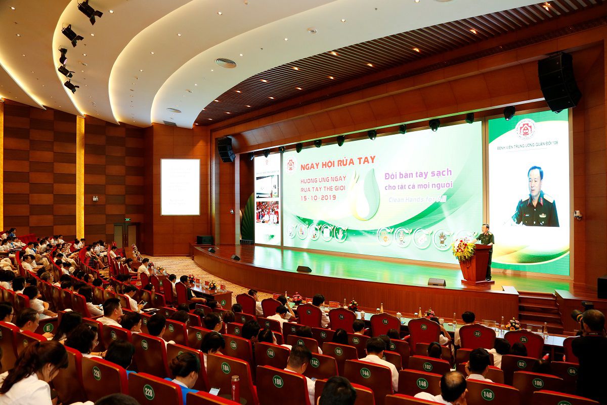Bệnh viện TWQĐ 108: Hưởng ứng ngày hội rửa tay thế giới 15/10