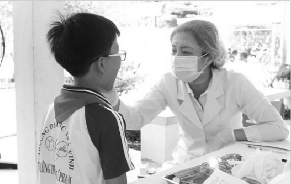 Trẻ bị tiêu chảy bởi Rotavirus: Xử trí thế nào?