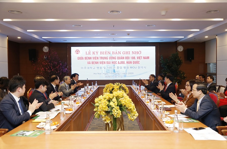 Hợp tác chung tay vì sức khỏe người bệnh: Lễ ký biên bản ghi nhớ hợp tác giữa Bệnh viện TWQĐ 108 và Bệnh viện Đại học AJOU Hàn Quốc