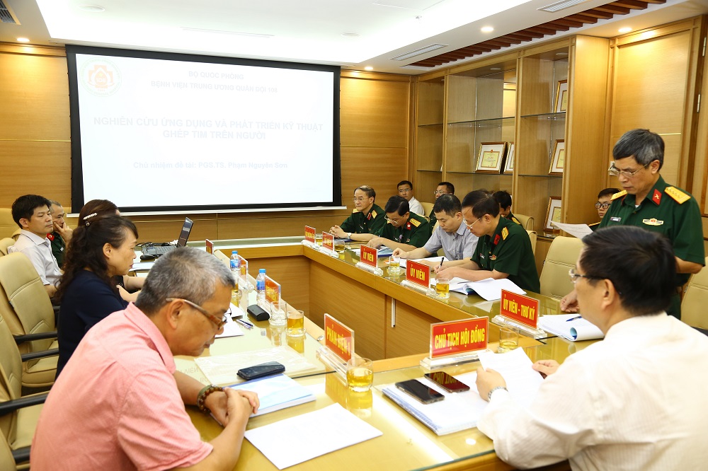 Thông qua thuyết minh đề tài cấp Bộ Quốc phòng: "Nghiên cứu ứng dụng và phát triển kỹ thuật ghép tim trên người"