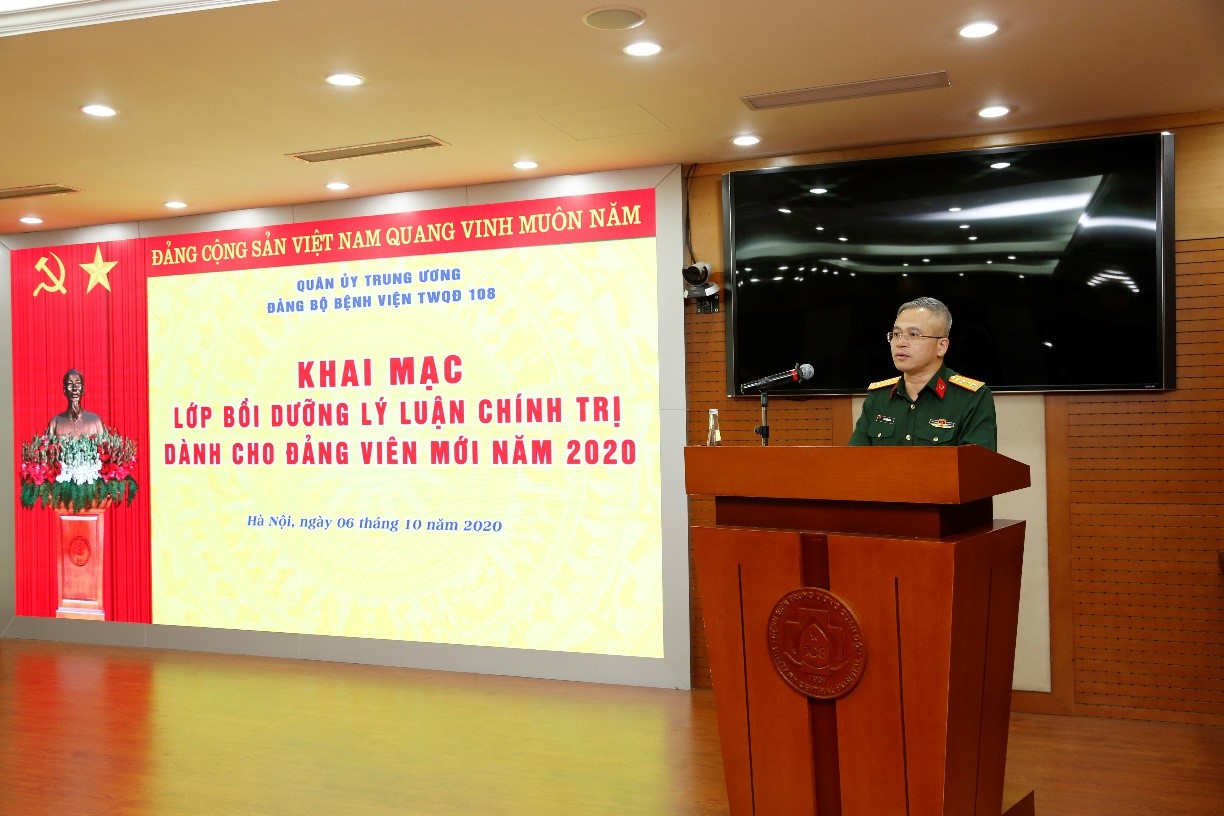Khai giảng lớp bồi dưỡng lý luận chính trị cho Đảng viên mới năm 2020