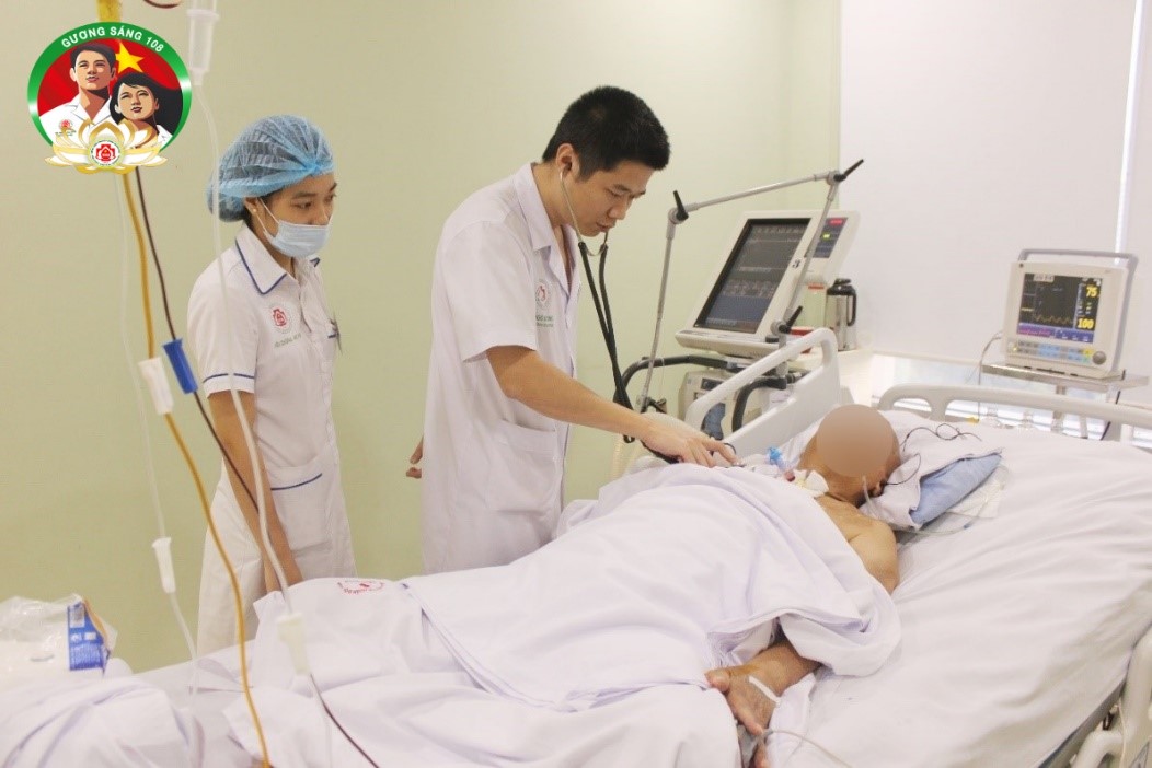 Tận tâm với sự nghiệp chăm sóc sức khỏe nhân dân