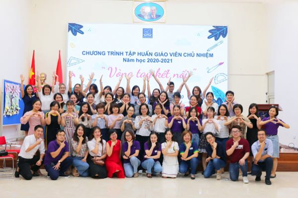 Tập huấn về công tác giáo viên chủ nhiệm năm học 2020-2021: Vòng tay kết nối chào khóa QH.2020