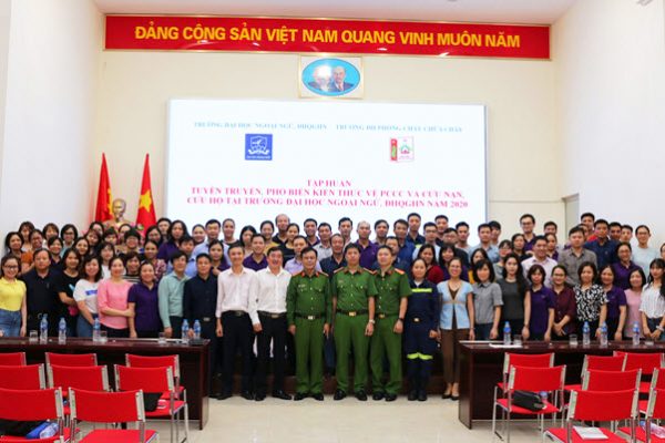 Tập huấn phòng cháy chữa cháy và cứu nạn cứu hộ cho cán bộ ULIS năm 2020