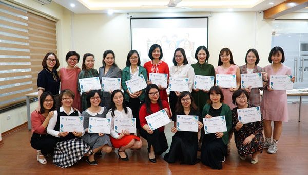 Bế giảng khóa 1 và khai giảng khóa 2 khóa học Sketchnote dành cho cán bộ ULIS