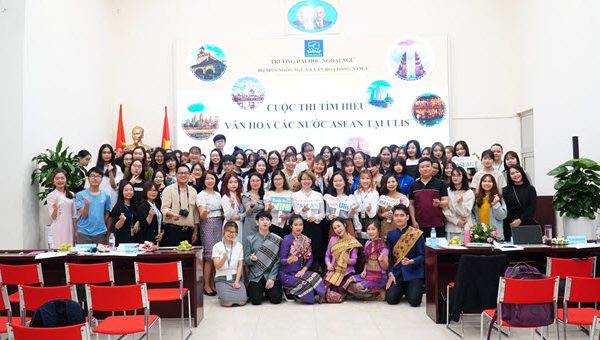 Cuộc thi thuyết trình “Tìm hiểu về văn hoá các nước ASEAN tại ULIS” năm 2021