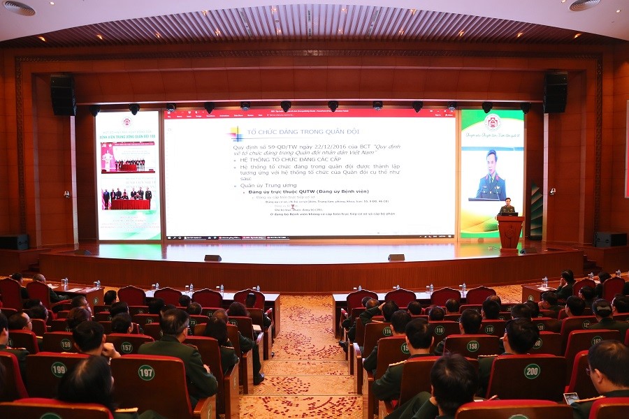 Tập huấn công tác Đảng, công tác chính trị