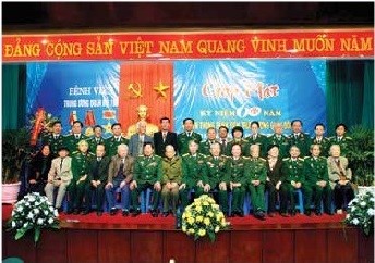 Càng nhớ Bác trong ngày vui truyền thống
