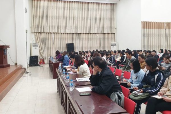 Tổ chức tọa đàm về “Kinh tế Cộng đồng Pháp ngữ” cho sinh viên