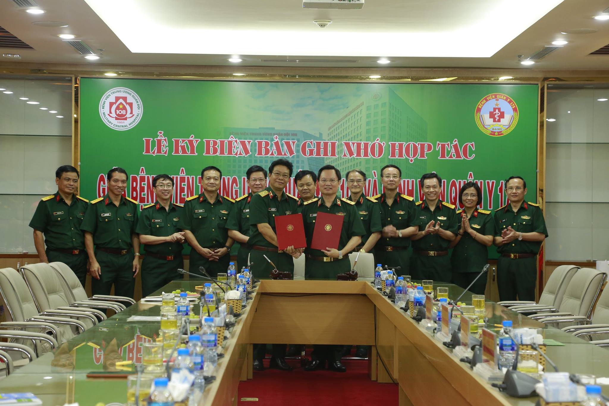 Lễ ký biên bản ghi nhớ hợp tác giữa Bệnh viện Trung ương Quân đội 108 và Bệnh viện Quân y 175