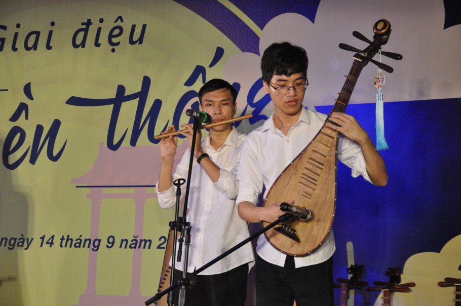 Giai điệu truyên thống đầy sắc màu dành riêng cho K14
