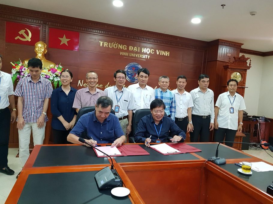 ĐH FPT ký kết hợp tác giáo dục với ĐH Vinh