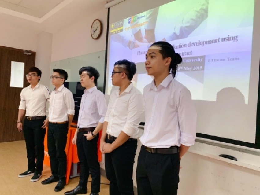 Nhóm tác giả