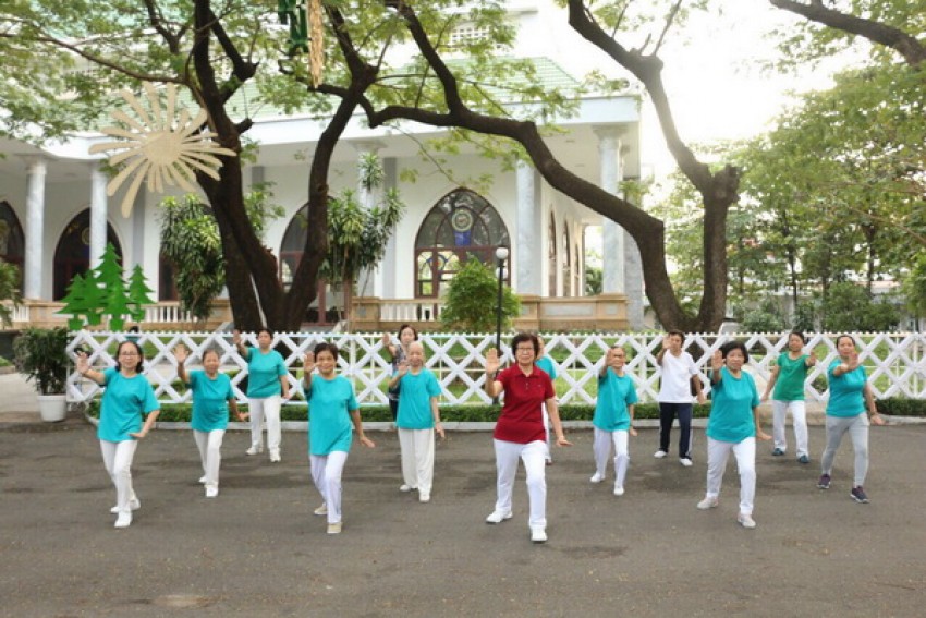 Biểu hiện của viêm lưỡi bản đồ.