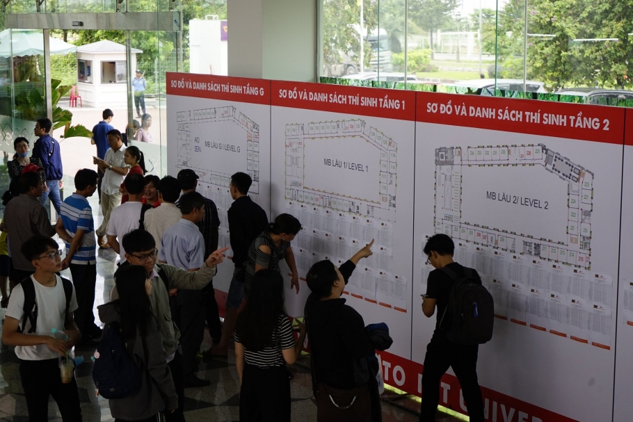 Toàn cảnh kỳ thi học bổng Đại học FPT 28/6 thu hút hàng ngàn thí sinh 2k2 cả nước
