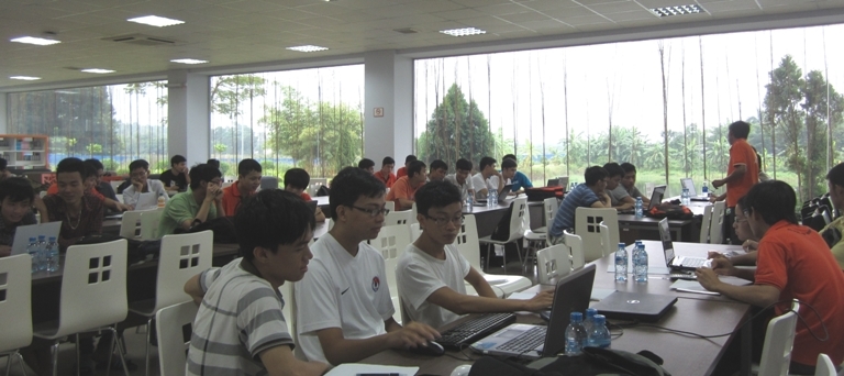 Trie Hard vô địch FPTU OLP 2014