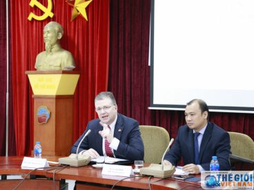 Tọa đàm với Đoàn Hiệp hội Ngoại giao Công chúng Trung Quốc