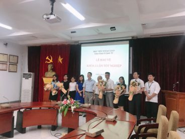 Lễ bảo vệ Khóa luận tốt nghiệp Khóa 42 Khoa Kinh tế Quốc tế