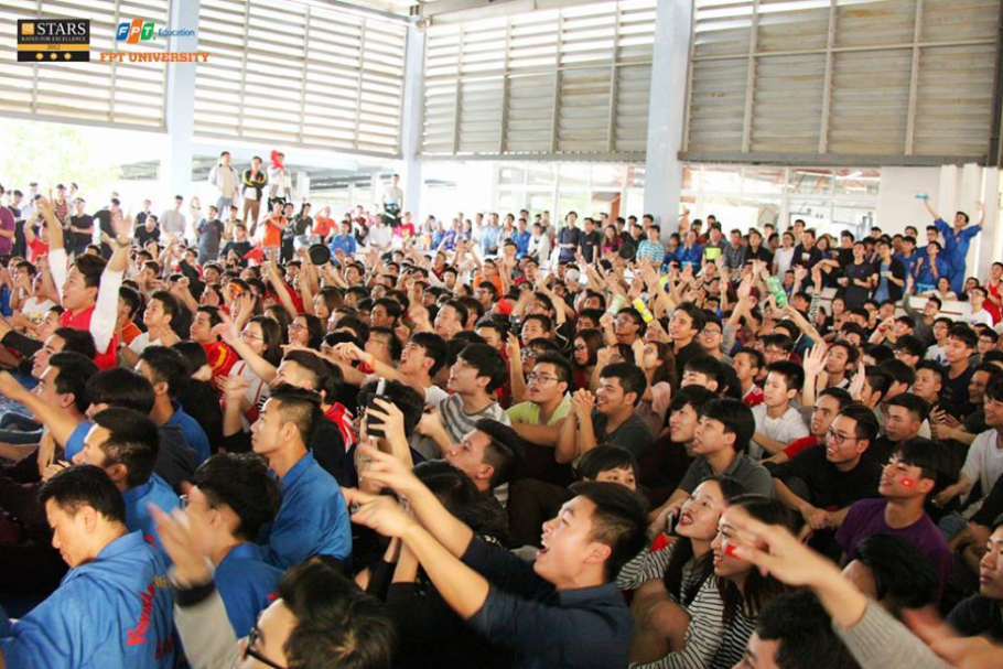SV FPTU “cháy” hết mình trong trận bán kết Việt Nam – Qatar