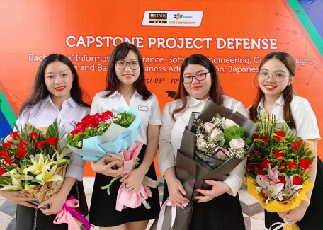 Tiếng Anh chưa bao giờ là trở ngại của sinh viên Khối ngành Kinh tế ĐH FPT khi bảo vệ tốt nghiệp