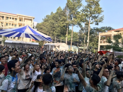K15 “khi chơi hết mình, khi về hết hồn” trong ngày hội CLB – FCamp 2019
