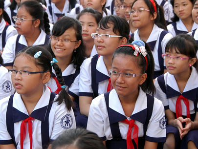 Tật khúc xạ - trị thế nào?