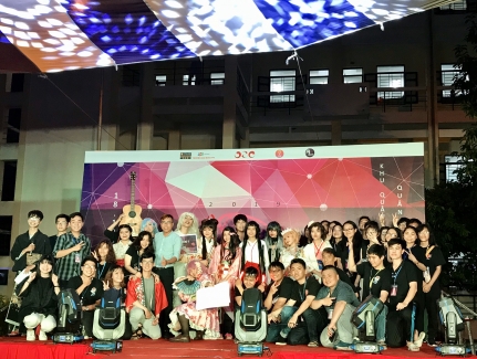Tân sinh viên K15 Đại học FPT biến hoá ấn tượng trong cuộc thi Cosplay Competition 2019