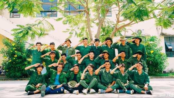 Tháng Rèn luyện tập trung: Khoảng thanh xuân không thể quay lại