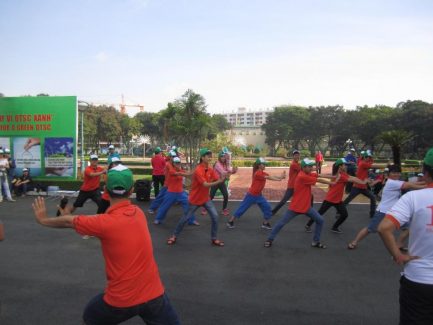 Sinh viên Đại học FPT chung tay vì môi trường xanh, đẹp