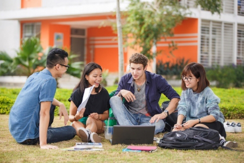 Những bí kíp vượt qua nỗi lo Tiếng Anh cho tân binh K15 Trường F