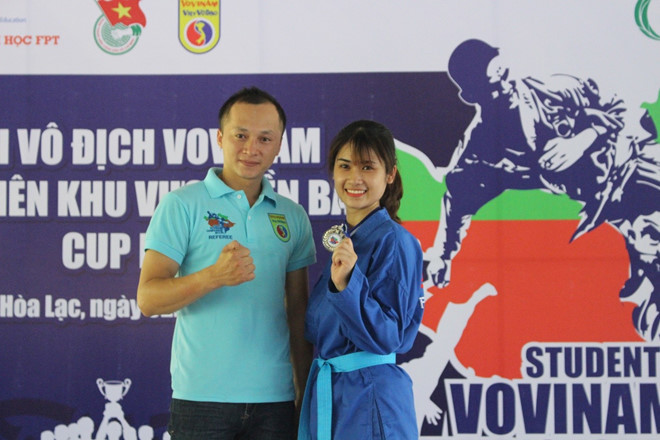 Nữ sinh ĐH FPT được mệnh danh ‘bông hồng có gai’ trên sàn đấu Vovinam